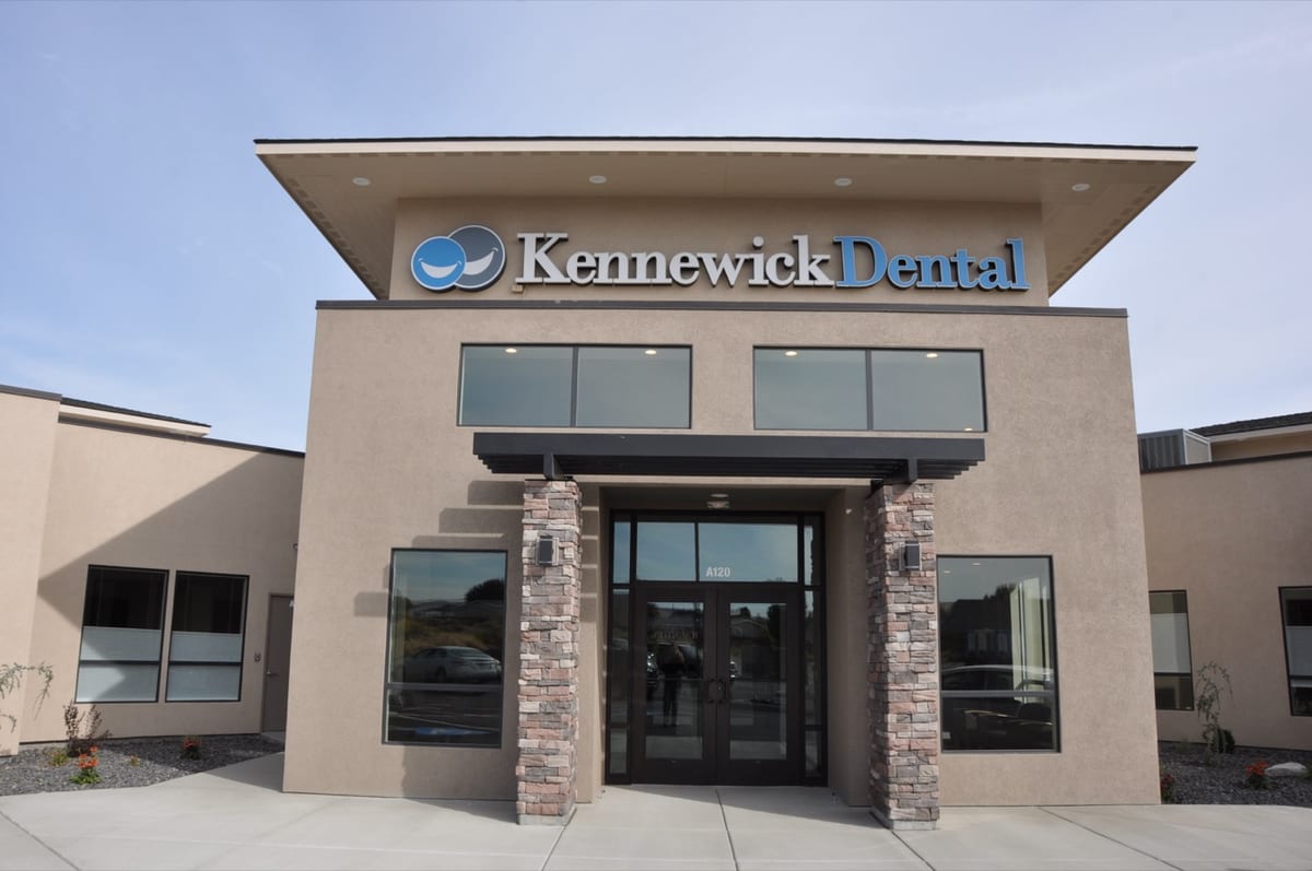 Kennewick Dental office exterior at 9501 W Clearwater Ave